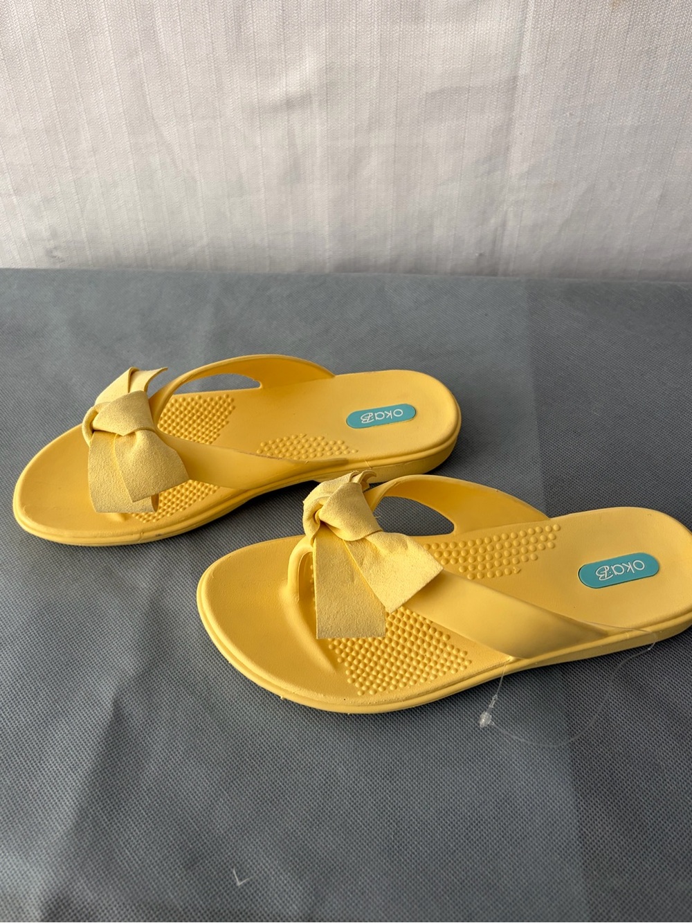 oka.B Yellow Bow Platform Sandals Women’s Size S Excellent Condition(B175)